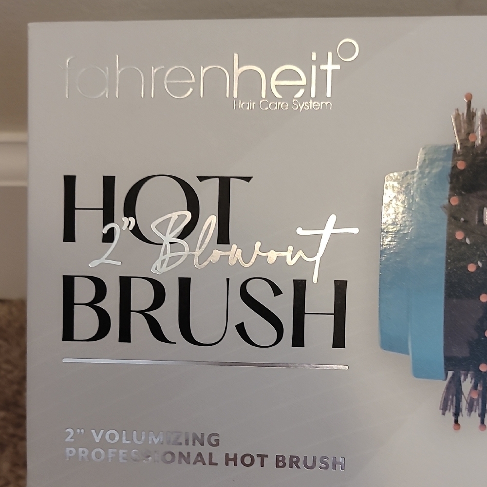 Fahrenheit Hair Care System 2" Volumizing Professional Hot Blowout Brush NWT - Picture 2 of 4